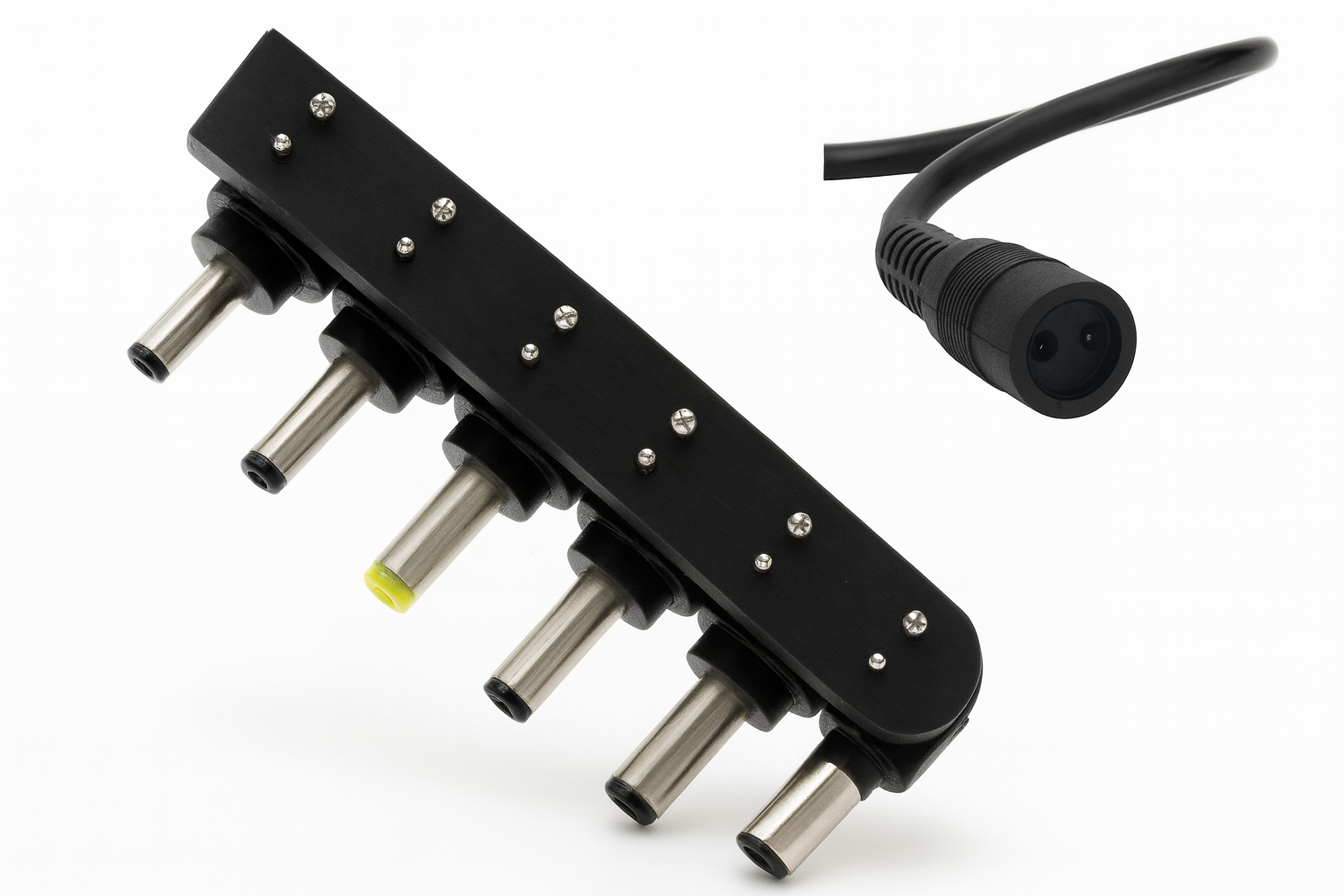 Incarcator universal, Zola®, cu 6 terminale interschimbabile, tensiune de iesire de la 3V pana la 12V, 24W, curent maxim 3A, 8 x 5 x 3.4 cm, neagra Incarcator universal, Zola®, cu 6 terminale interschimbabile, tensiune de iesire de la 3V pana la 12V, 24W, curent maxim 3A, 8 x 5 x 3.4 cm, neagra